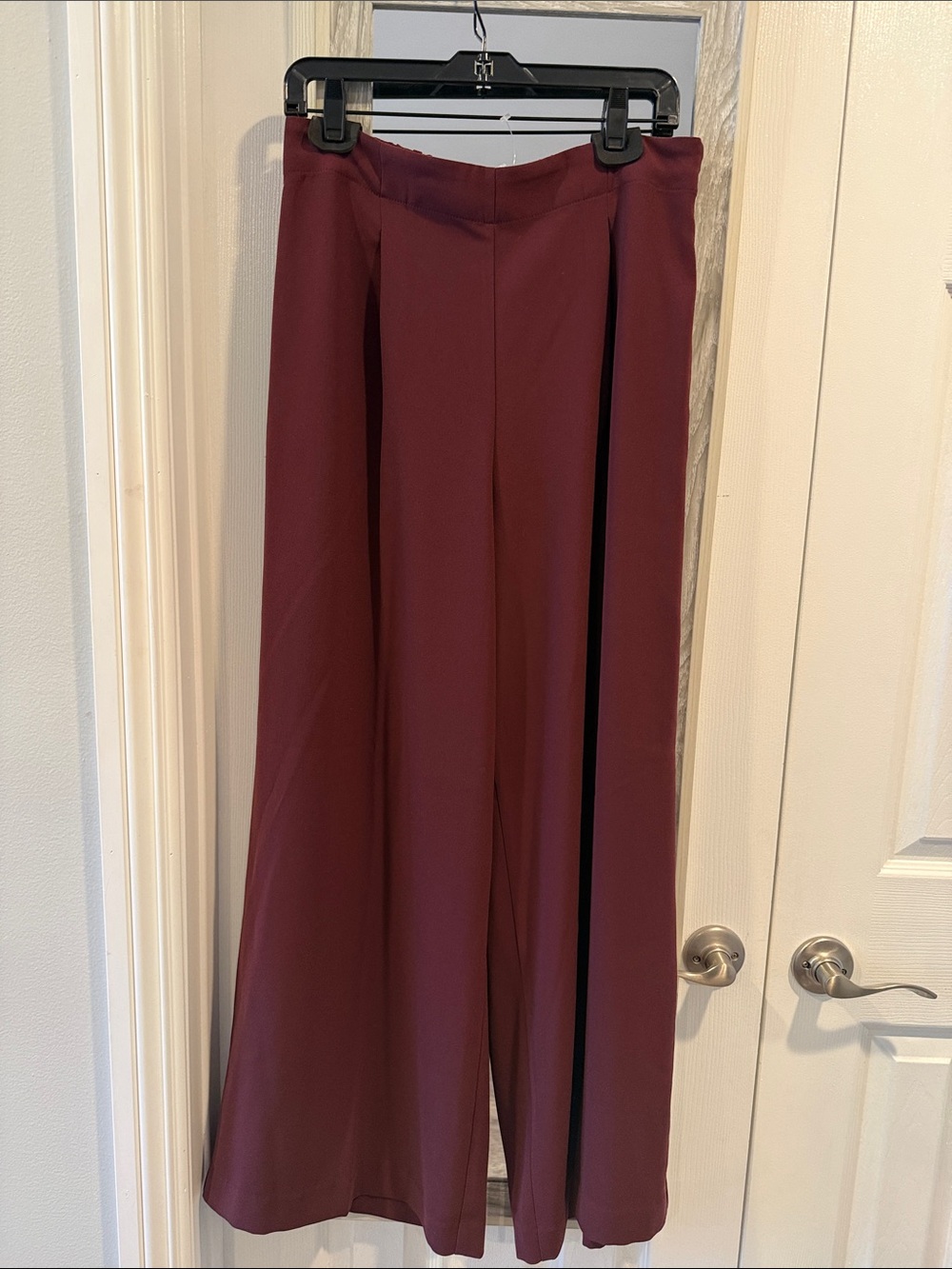 Ann Taylor Wide-Leg Pull On Pants in Deep Burgundy